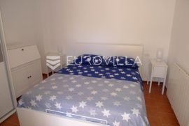 Istra, Rovinj, apartmanska kuća od 400m2 na 150 metara od mora, Rovinj, Kuća