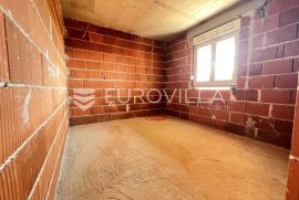 Pula, Busoler - moderni stan C u zgradi novogradnje na mirnoj lokaciji NKP 57.28 m2, Pula, Appartement