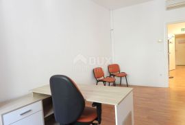 RIJEKA, MLAKA- poslovni prostor 64m2 za zakup/ najam- broj 9, Rijeka, Propiedad comercial