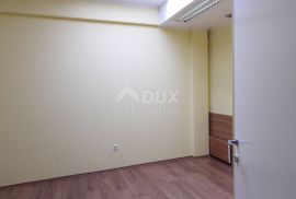 RIJEKA, MLAKA-  poslovni prostor 105m2 za zakup/ najam - broj 18, Rijeka, Poslovni prostor