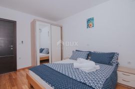 OTOK RAB, PALIT - Moderne vile s apartmanima nedaleko centra, Rab, Haus