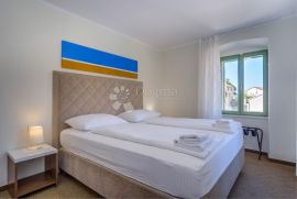 LOŠINJ, HOTEL NA ZAVIDNOJ RAZINI I SAVRŠENOJ LOKACIJI, Mali Lošinj, Commercial property