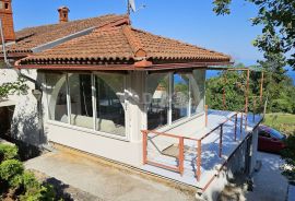 OPATIJA, SVETA JELENA- kuća 200m2 s pogledom na more + okoliš 1000m2, Mošćenička Draga, Casa