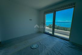 RIJEKA, KOSTRENA – ekskluzivna duplex vila s infinity bazenom, garažom, vrtom, panoramskim pogledom na more, Kostrena, Maison