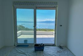 RIJEKA, KOSTRENA – ekskluzivna duplex vila s bazenom i garažom te panoramskim pogledom na more, Kostrena, House