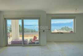 RIJEKA, KOSTRENA – ekskluzivna duplex vila s bazenom i garažom te panoramskim pogledom na more, Kostrena, Casa