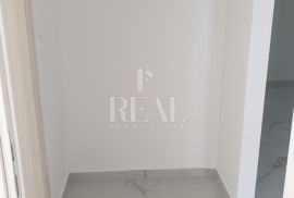 RAB-NOVOGRADNJA, 1S+DB OD 47 m2, PARKING, Rab, Apartamento