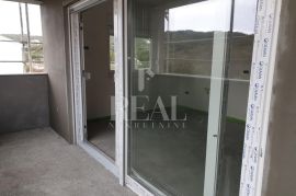 RAB-1S+DB OD 51,5 m2, PARKING, SPREMIŠTE, BLIZINA CENTRA, Rab, Appartamento