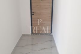 RAB-1S+DB OD 51,5 m2, PARKING, SPREMIŠTE, BLIZINA CENTRA, Rab, Appartamento