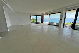 OPATIJA, luksuzan stan s bazenom i okućnicom u novogradnji (S1), Opatija, Appartment