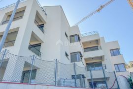 OPATIJA, CENTAR - stan s vrtom u novogradnji u centru Opatije s garažom, pogled na more, Opatija, Appartment