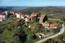 ISTRA, MOMJAN - Jedinstveno imanje na prekrasnoj lokaciji s pogledom, Buje, بيت