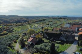 ISTRA, MOMJAN - Jedinstveno imanje na prekrasnoj lokaciji s pogledom, Buje, بيت