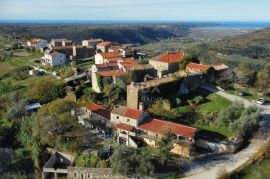 ISTRA, MOMJAN - Jedinstveno imanje na prekrasnoj lokaciji s pogledom, Buje, بيت