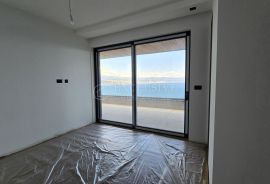 OPATIJA, LUKSUZAN PENTHOUSE S KROVNIM BAZENOM I TOP POGLEDOM NA MORE!, Opatija, Apartamento