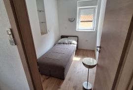 RIJEKA, BULEVARD - 3S+DB stan za investiciju s pogledom na more, Rijeka, Daire