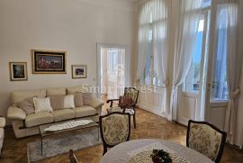 OPATIJA - VOLOSKO, luksuzan stan 118 m2 prvi red do mora, Opatija, Kвартира