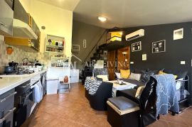 Umag-okolica, stan na TOP lokaciji 200 m od mora, Umag, Appartement