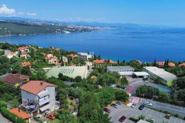 OPATIJA, stan 2S+DB s pogledom na more i garažom, Opatija, Διαμέρισμα