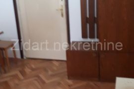 Zemun, centar, dvosoban stan od 63m2, Zemun, Wohnung