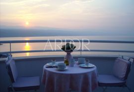 Opatija, dvoetažni stan sa panoramskim pogledom, Opatija, Appartment