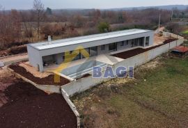 AKCIJA,Luksuzna Vila sa bazenom 148 m2,Svetvinčenat, Svetvinčenat, Famiglia