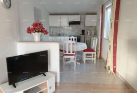 Kuća Kuća, 5 apartmana blizu plaže, Peroj., Vodnjan, Σπίτι