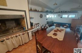 Kuća 468 m2 – Zaton *Bazen* (ID-2456/A), Nin, House