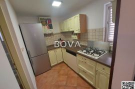 Kuća 468 m2 – Zaton *Bazen* (ID-2456/A), Nin, House