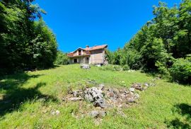 OPATIJA, VEPRINAC, PRILIKA - obiteljska kuća 240 m2 okružena zelenilom, Opatija - Okolica, Casa