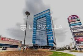 Rijeka, TOWER Centar, uređena trgovina površine 66m2 za dugoročni zakup, Rijeka, Propiedad comercial