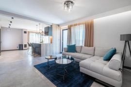 Duplex villa sa bazenom, Novigrad,okolica, Istra, Novigrad, Σπίτι