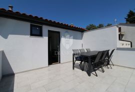 Krk, otok Krk, predivan komforan apartman, Krk, Apartamento