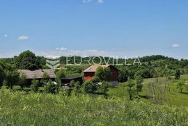 Slunj, višenamjensko poljoprivredno zemljište s postojećim objektima, Slunj, Terra