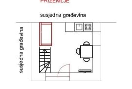 Kamena kuća Prodaje se kuća u centru Brtonigle s vlastitim parkingom i dvorištem, Brtonigla, Maison