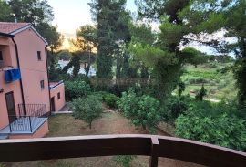 POREČ - APARTMANSKA KUĆA, 400m od PLAŽE I CENTRA, Poreč, Ev