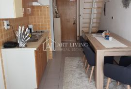 Istra, Novigrad - atraktivan stan s galerijom i pogledom na more, Novigrad, Flat