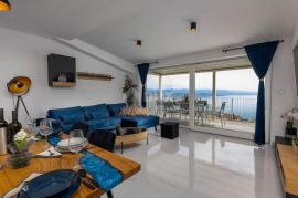 OPATIJA, BREGI - stan 85m2, DB+3S, 2.KAT s panoramskim pogledom na more i bazenom, Matulji, Daire