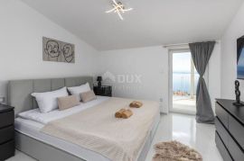 OPATIJA, BREGI - stan 85m2, DB+3S, 2.KAT s panoramskim pogledom na more i bazenom, Matulji, Διαμέρισμα