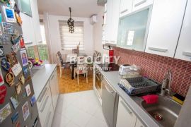 Novi Beograd, Blok 61, Dr Ivana Ribara, 2.5, 78m2, Novi Beograd, Kвартира