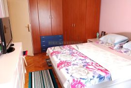 ZAGREB-TRNSKO-PREKRASAN DVOSOBAN STAN NA ODLIČNOJ LOKACIJI !!!, Zagreb, Apartamento