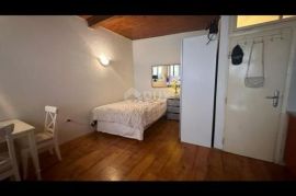 ISTRA, ROVINJ - Poslovni prostor i apartmn u Careri, Rovinj, Εμπορικά ακίνητα