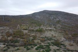 Klis Konjsko građevinsko zemljište 82650 m2 - povoljno, Klis, Terrain