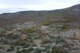 Klis Konjsko građevinsko zemljište 82650 m2 - povoljno, Klis, Terrain