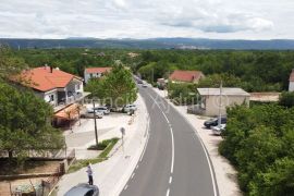 Imotski Poljica građevinsko zemljište 2502 m2 + objekti - novo, Imotski, Land