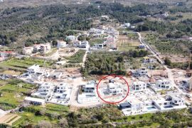 Split Podstrana nova vila sa trajnim pogledom na more 297 m2, Podstrana, Ev