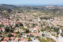 Nerežišća otok Brač građevinsko zemljište 901 m2 + 2 dozvole - novo, Nerežišća, Γη