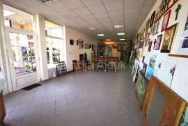 Imotski poslovni prostor 65 m2 odlična lokacija - novo u ponudi, Imotski, Commercial property