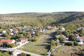 Imotski građevinsko zemljište 7665 m2 - novo - TOP, Imotski, Terrain