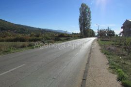 Imotski 3238 m2 građevinsko zemljište Glavina Donja, Imotski, Land